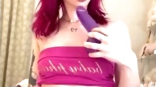 Lovely Puny Petite Female Deep Throats 9inch Fuck Stick