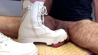 Pecker Boots Crush & Tromp - Milky Combat Boots
